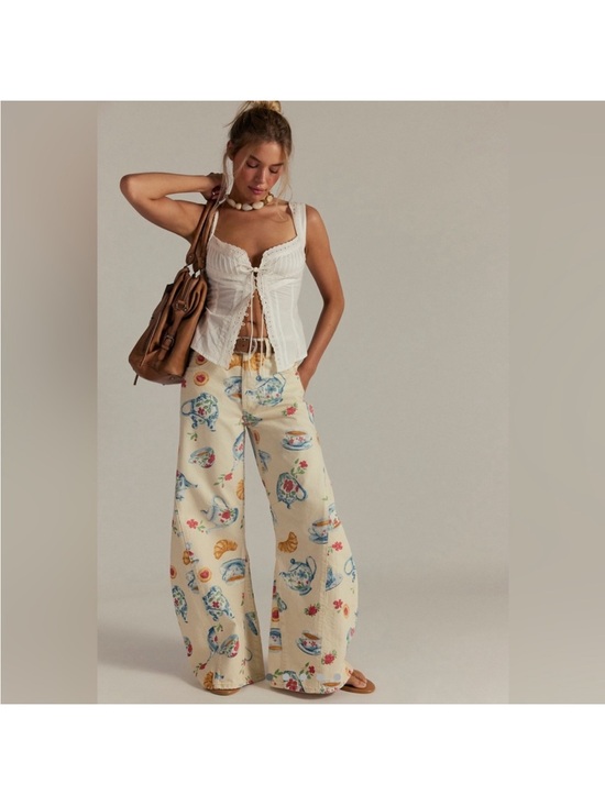 We The Free Pants - We The Free Eden Tea Party GORGEOUS  Cream Jeans Wide Slouchy Fit  Size 27 $298